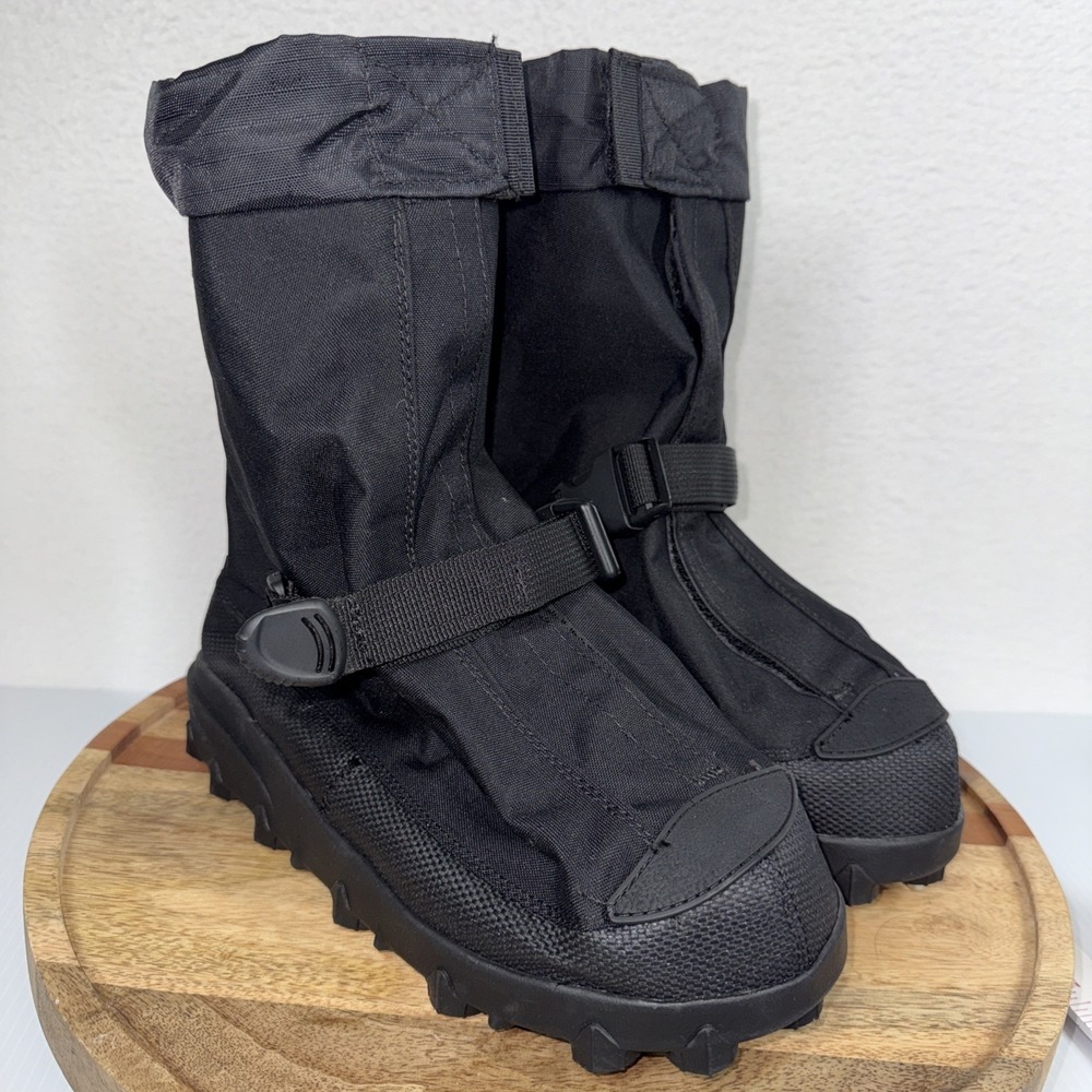 NEOS Voyager Stabilicer VNS1 Over Shoes Size M Waterproof Hiking Cleat Wrench